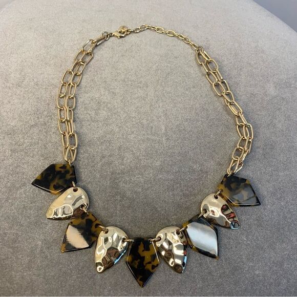 BELLA Jack goldtone tortoiseshell and hammered gold teardrop necklace - Picture 1 of 10